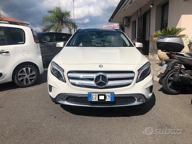 Bianco Usata 2015 Mercedes 200 Premium Station wagon | 13.490 € - Immagine 1/4