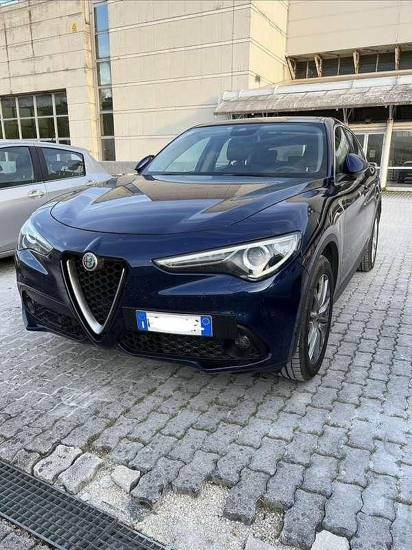 Usata Alfa Romeo Stelvio Executive 209 CV (153 kW) 2018 SUV