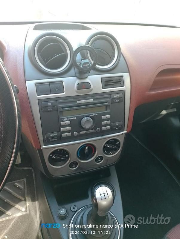 Usata Ford Fiesta 2008 Nero Utilitaria