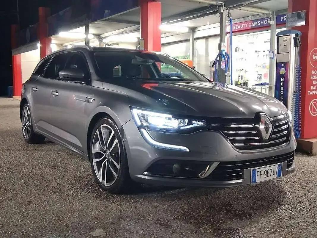 Usata Renault Talisman Intens 160 CV (117 kW) 2016 Grigio Station wagon