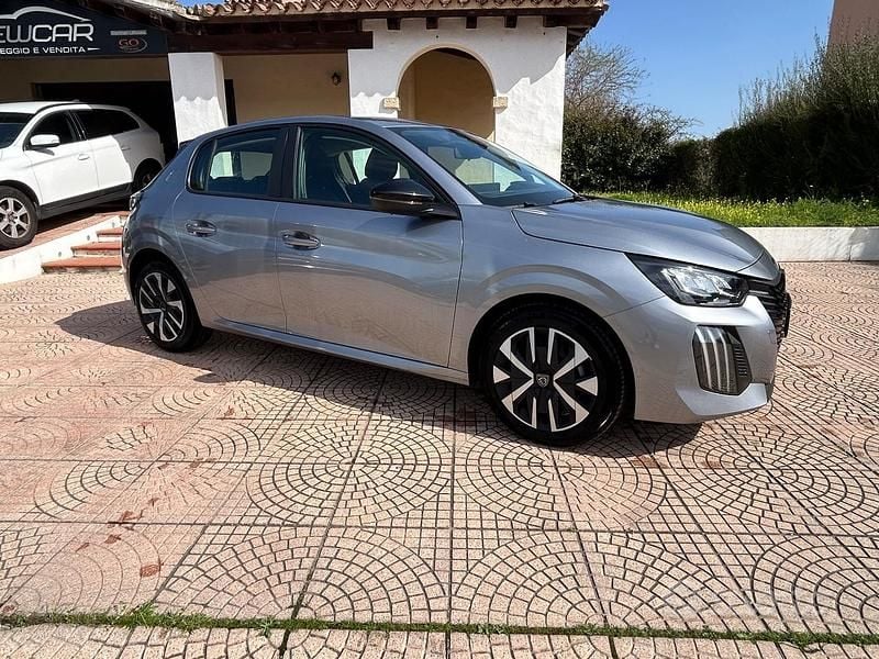 Usata Peugeot 208 Active 100 CV (73 kW) 2024 Grigio Utilitaria