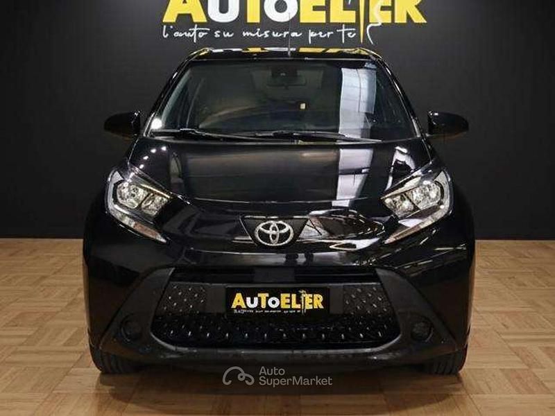 Nuova Toyota Aygo X Active 72 CV (52 kW) 2026 Blu SUV