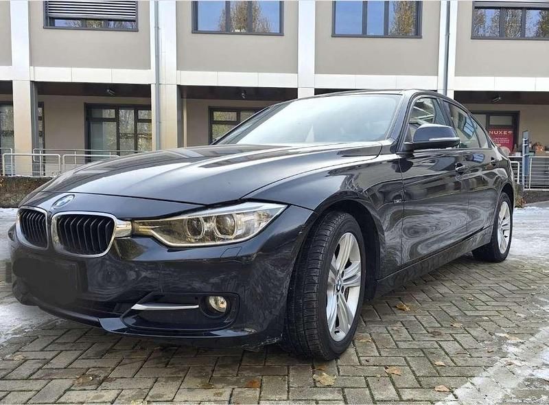 Usata BMW 318 Sport Line 143 CV (105 kW) 2014 Berlina