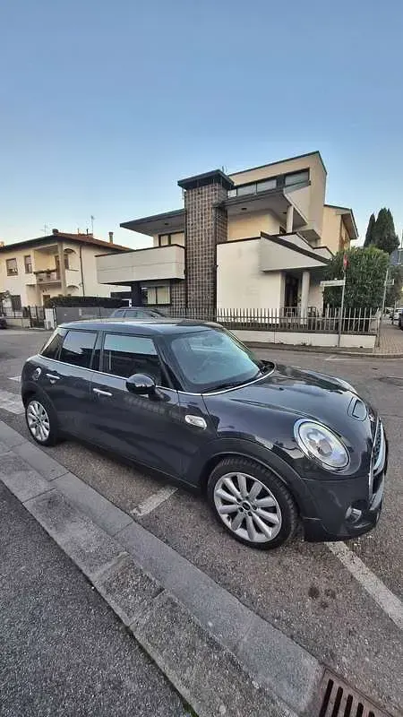 Usata Mini Cooper S Hype 192 CV (141 kW) 2019 Grigio Utilitaria