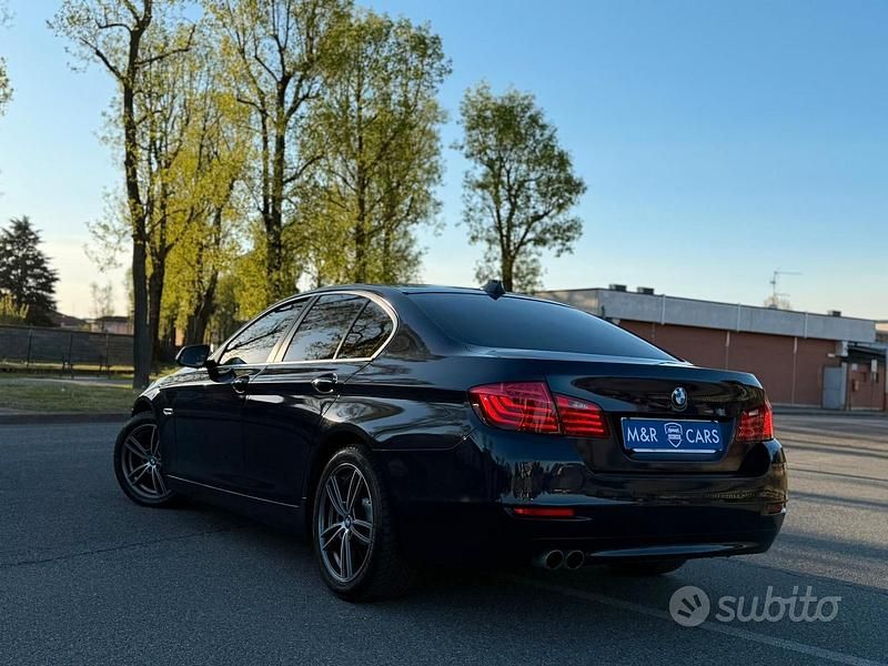 Usata BMW 520 Efficient Dynamics 183 CV (134 kW) 2015 Blu Berlina