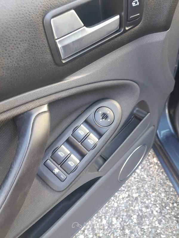 Usata Ford C-MAX Titanium 109 CV (80 kW) 2008 Monovolume