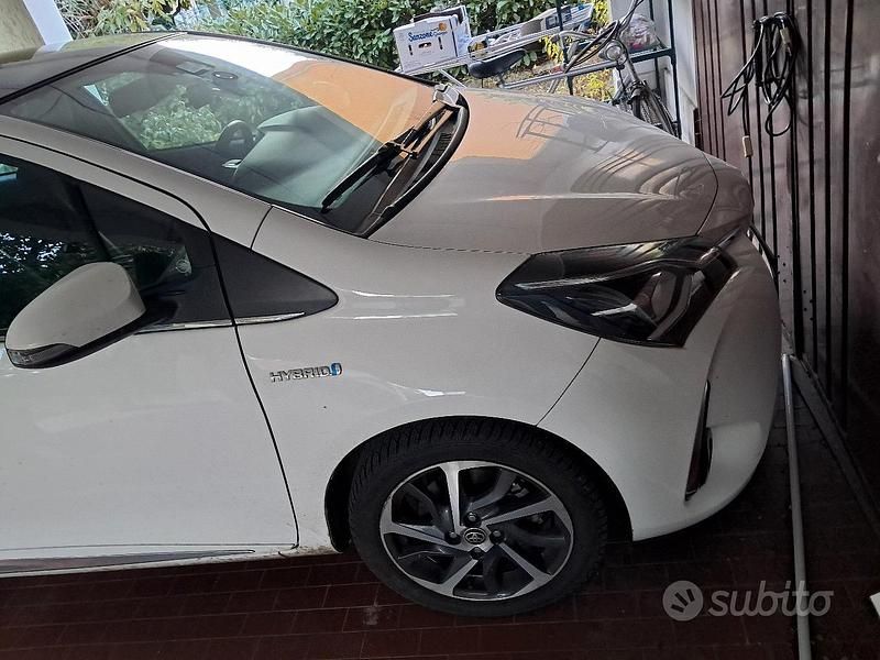 Bianco Usata 2018 Toyota Yaris Style Tre volumi | 12.800 € - Immagine 1/3