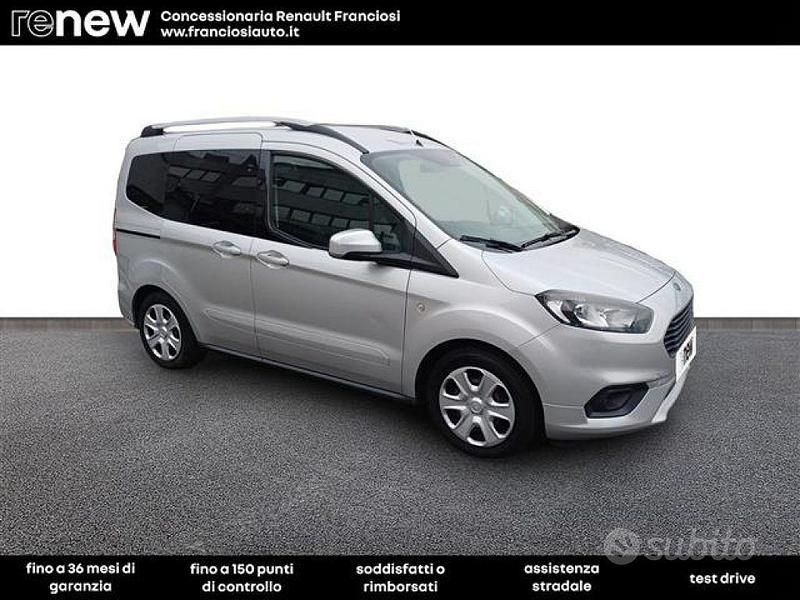 Usata Ford Tourneo Courier 101 CV (74 kW) 2018 Grigio Monovolume