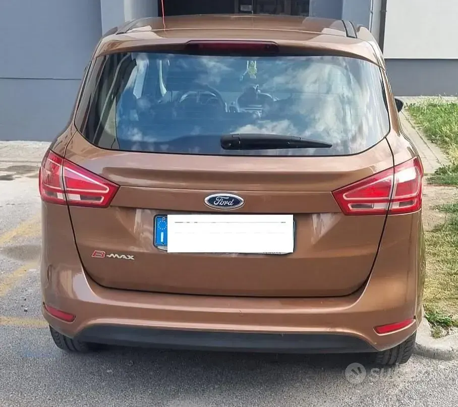 Usata Ford B-MAX 90 CV (66 kW) 2014 Marrone Monovolume
