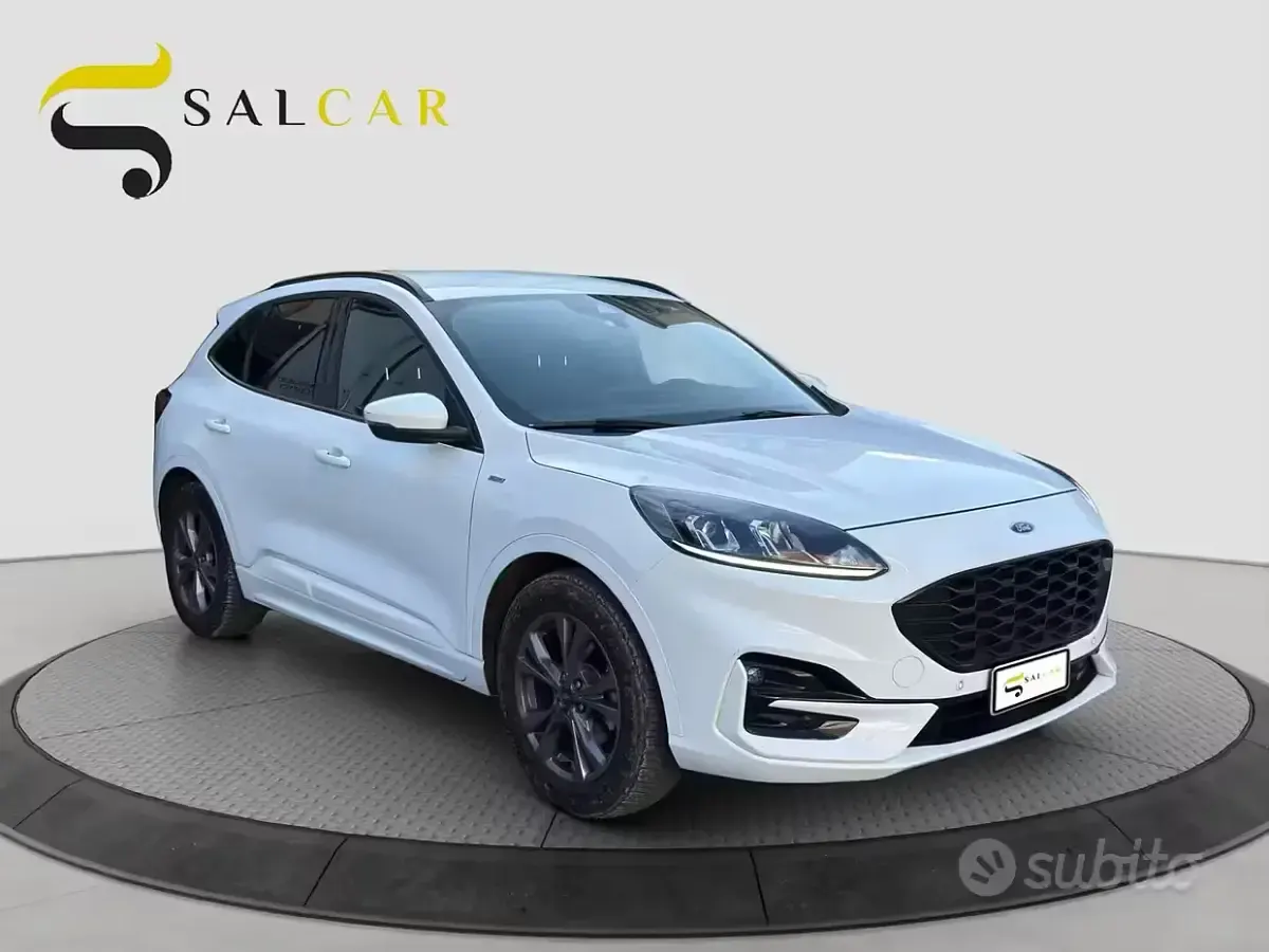 Usata Ford Kuga ST-Line 120 CV (88 kW) 2021 Bianco SUV