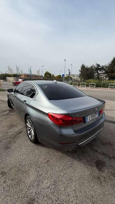 Occasion BMW 520 Luxury Line 190 ch (139 kW) 2018 Gris Berline