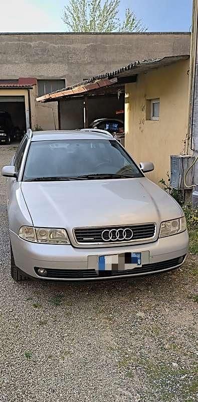 Usata Audi A4 Ambiente 150 CV (110 kW) 2000 Station wagon