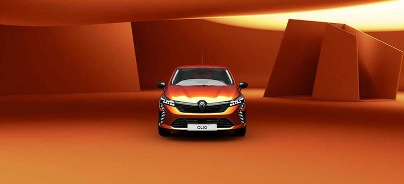 Nuova Renault Clio V Evolution 143 CV (105 kW) 2025 Orange valencia Berlina