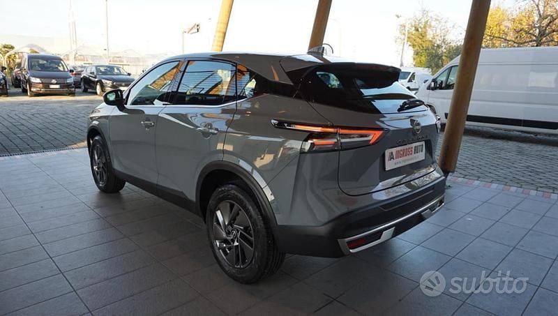Usata Nissan Qashqai Acenta 158 CV (116 kW) 2025 Grigio SUV