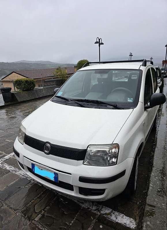 Usata Fiat Panda Dynamic 77 CV (56 kW) 2011 Bianco Utilitaria