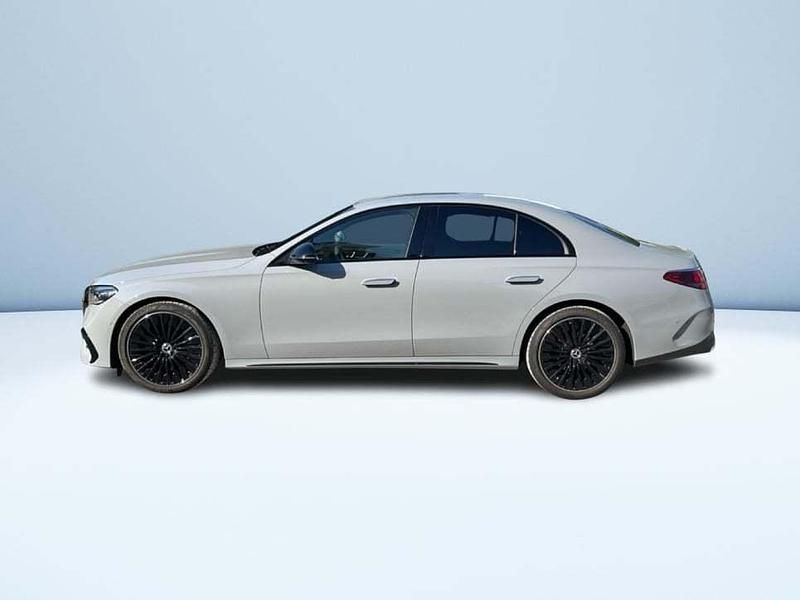 Usata Mercedes E220 Advanced Plus 197 CV (144 kW) 2025 Grigio Berlina