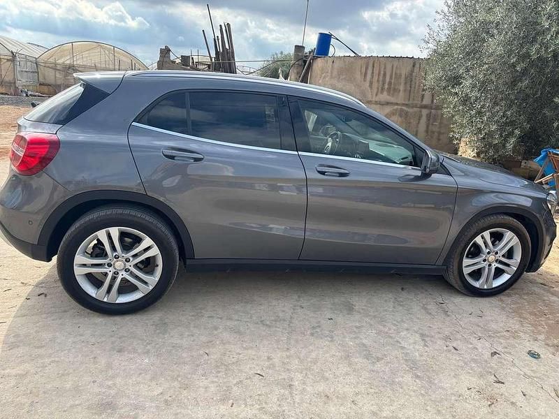 Usata Mercedes GLA200 Executive 136 CV (100 kW) 2015 SUV
