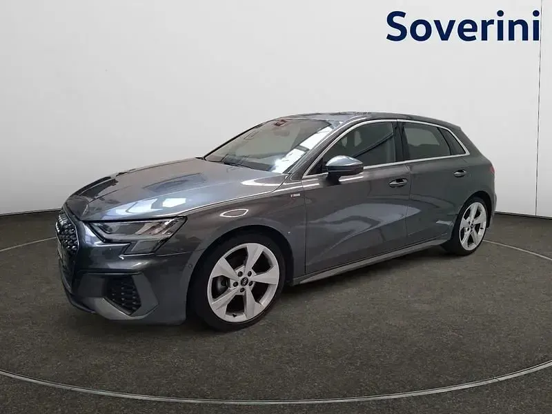 Usata Audi A3 Sportback S-Line 150 CV (110 kW) 2021 Utilitaria
