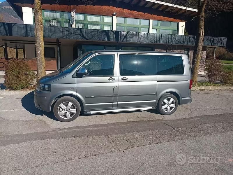 Usata VW Multivan 180 CV (132 kW) 2011 Monovolume
