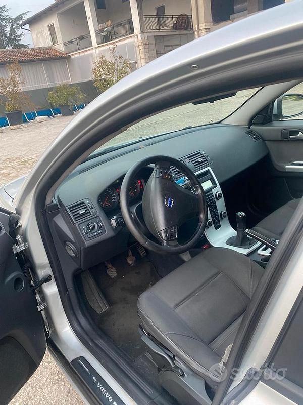 Usata Volvo V50 2012 Grigio Station wagon