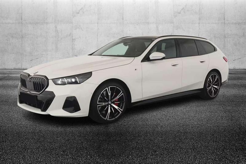 Bianco Usata 2025 BMW 540 M Sport Station wagon | 65.950 € - Immagine 1/4
