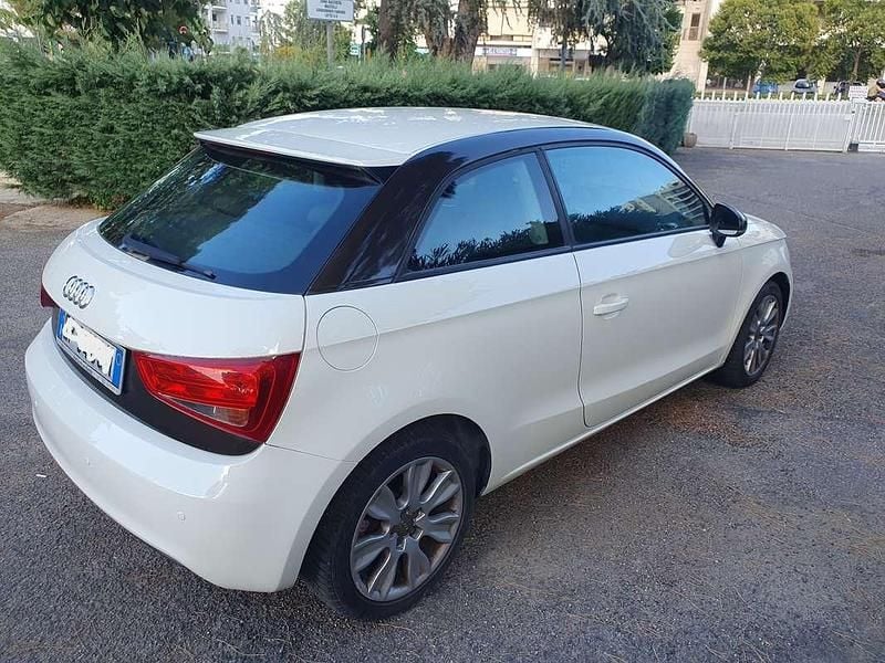Usata Audi A1 Attraction 90 CV (66 kW) 2013 Bianco Utilitaria