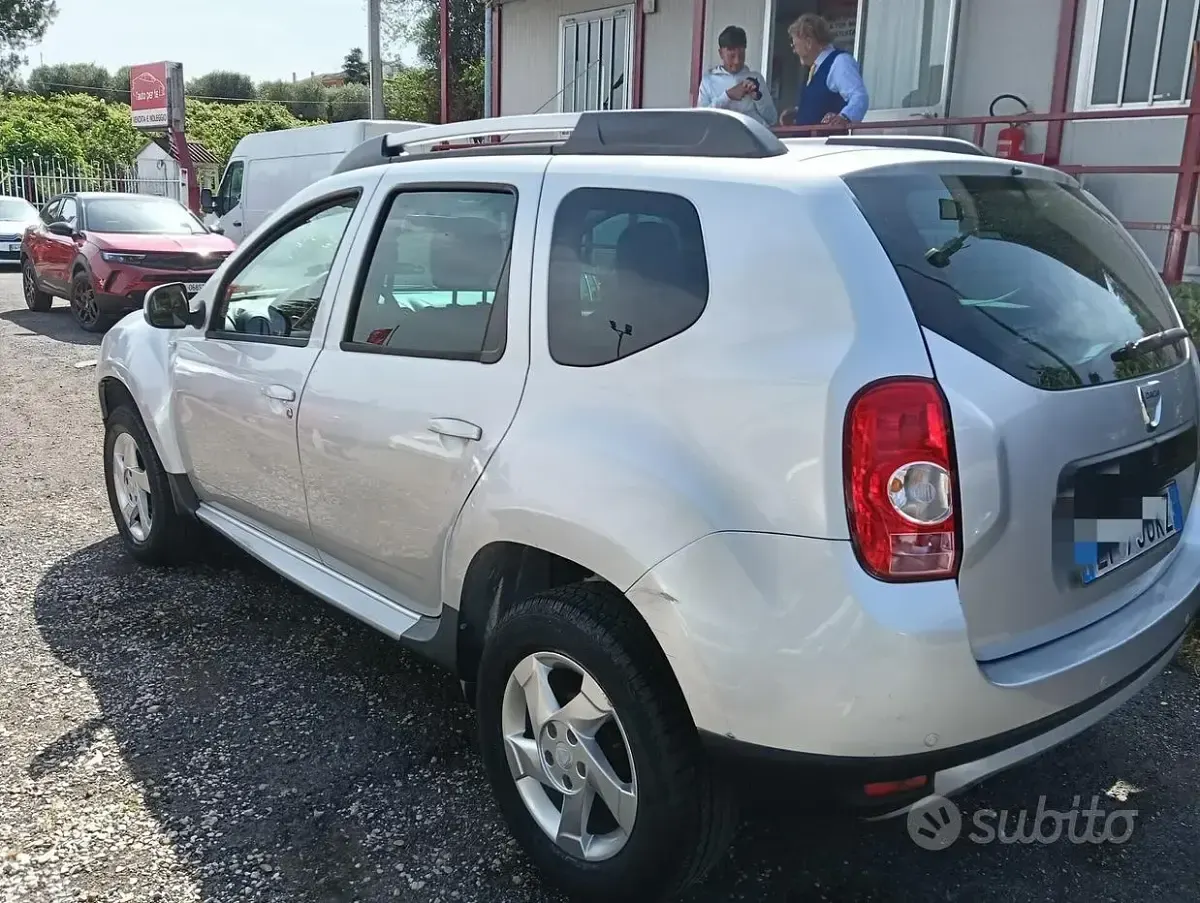 Usata Dacia Duster Ambiance 105 CV (77 kW) 2010 Grigio SUV