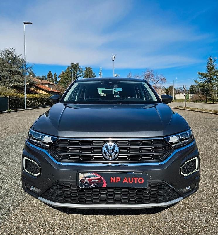 Usata VW T-Roc 149 CV (109 kW) 2018 Grigio SUV