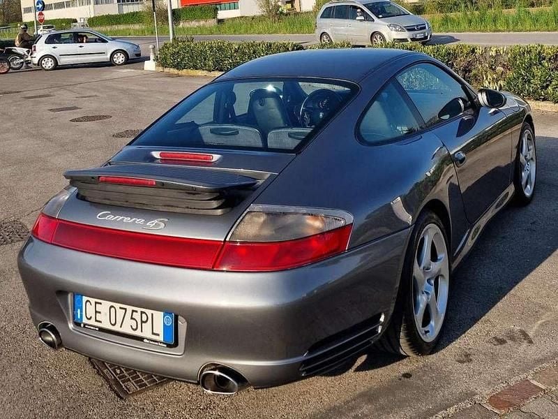 Usata Porsche 996 320 CV (235 kW) 2003 Grigio Coupé