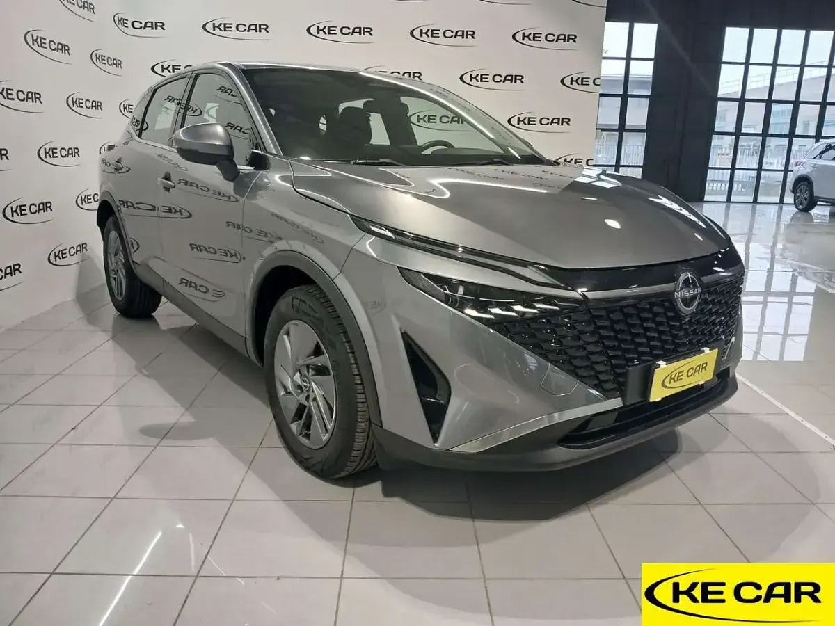 Usata Nissan Qashqai Acenta 140 CV (102 kW) 2025 Grigio SUV