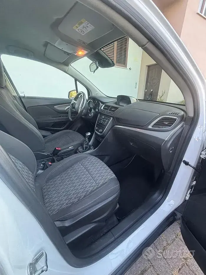Usata Opel Mokka 140 CV (102 kW) 2015 Bianco SUV