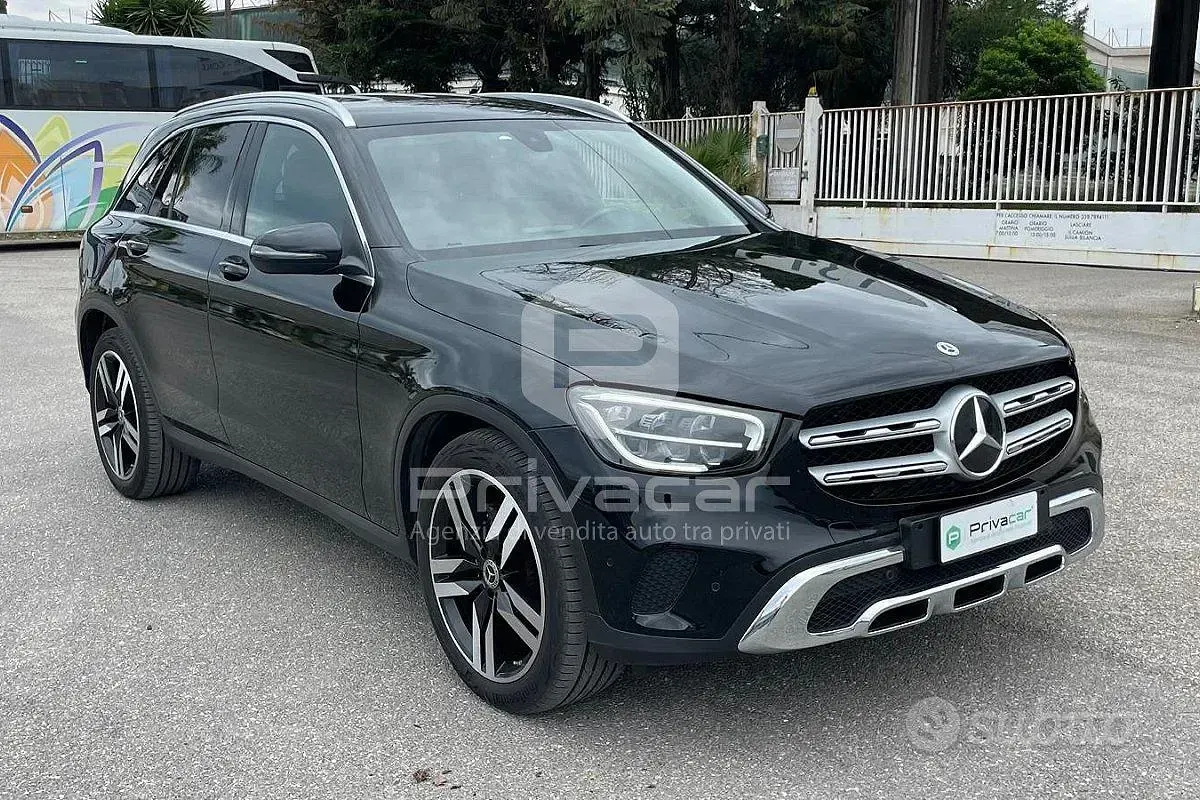 Usata Mercedes GLC200 Business 163 CV (119 kW) 2021 Nero SUV