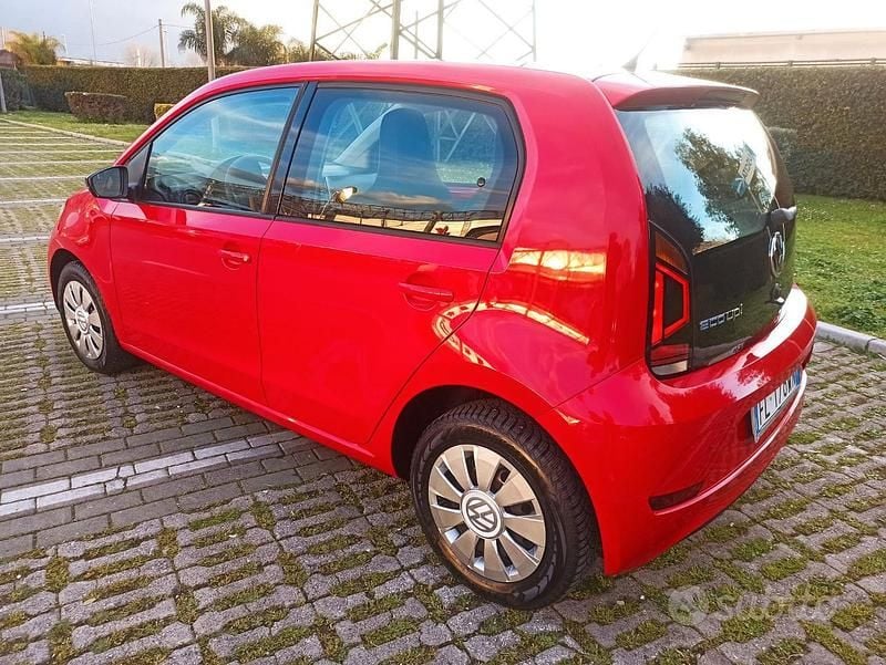 Usata VW up! 2017 Rosso Utilitaria