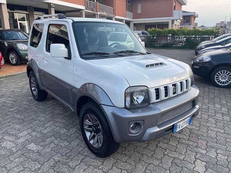 Usata Suzuki Jimny 86 CV (63 kW) 2017 Argento SUV