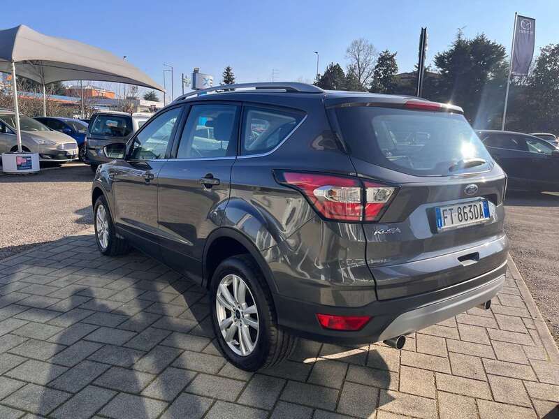 Usata Ford Kuga Vignale 150 CV (110 kW) 2018 Grigio SUV