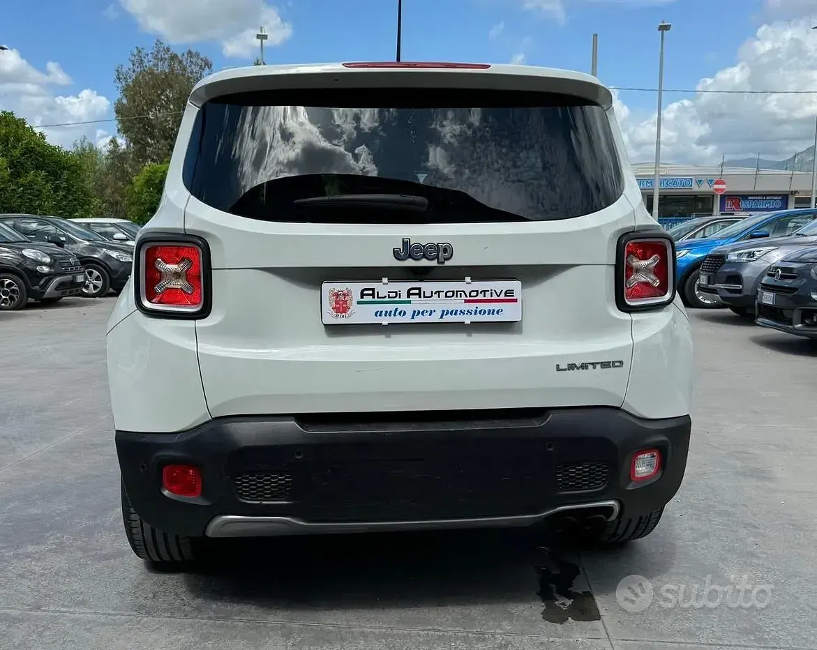 Usata Jeep Renegade Limited 140 CV (102 kW) 2017 Bianco SUV
