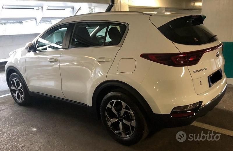 Usata Kia Sportage Style 116 CV (85 kW) 2020 Bianco SUV
