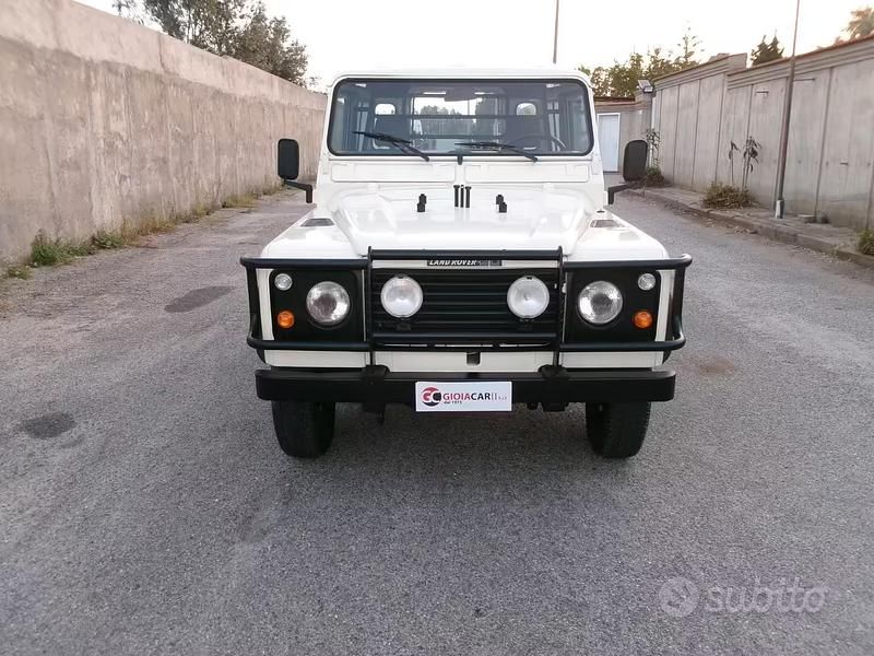 Gebraucht Land Rover Defender 109 PS (80 kW) 1990 Weiß SUV