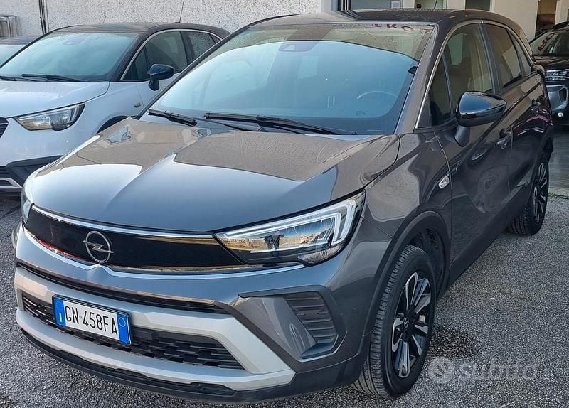 Usata Opel Crossland X Elegance 130 CV (95 kW) 2023 Grigio SUV