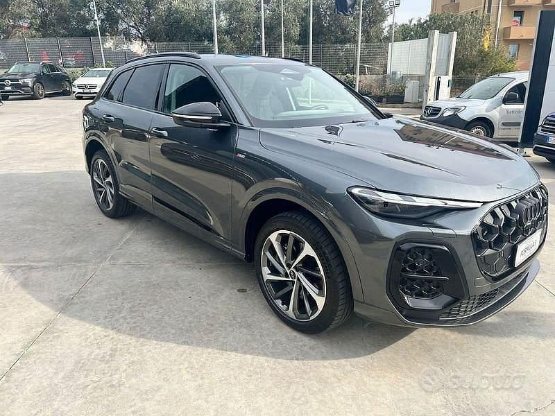 Usata Audi Q5 S-Line 204 CV (150 kW) 2025 Grigio SUV