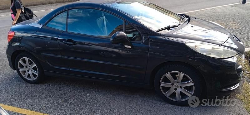 Usata Peugeot 207 CC 120 CV (88 kW) 2008 Nero Cabrio