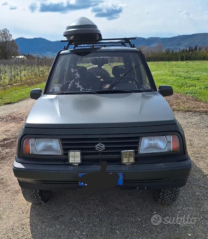 Usata Suzuki Vitara 79 CV (58 kW) 1992 Verde Station wagon