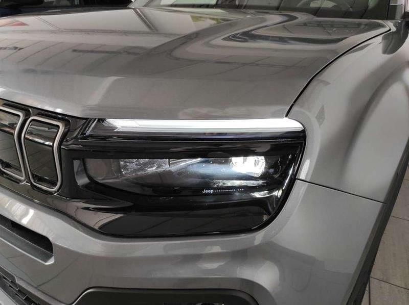 Nuova Jeep Avenger Summit 101 CV (74 kW) 2026 Grigio SUV