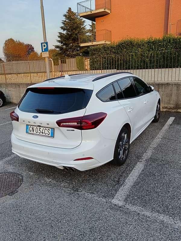 Usata Ford Focus ST-Line 125 CV (91 kW) 2022 Station wagon