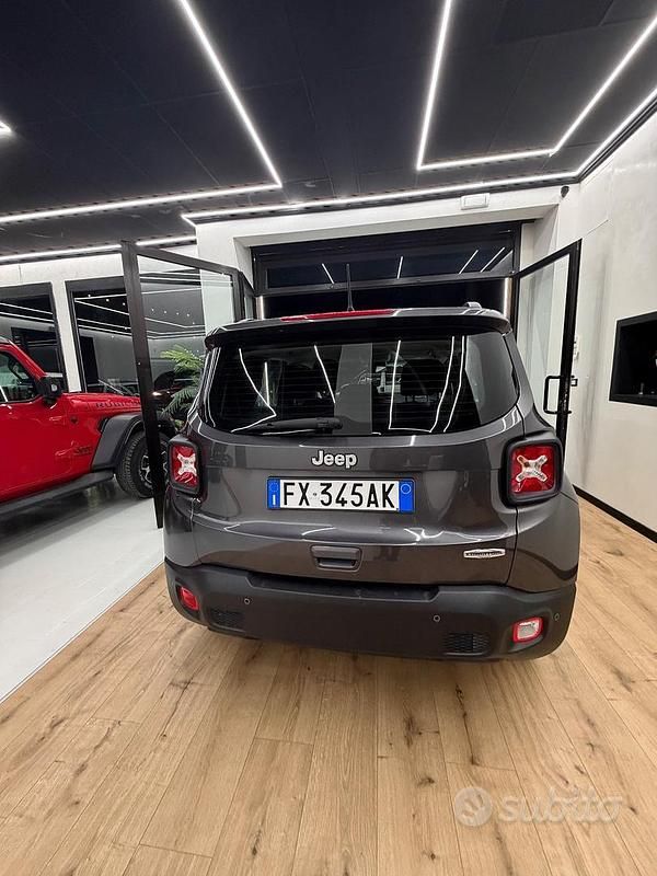 Usata Jeep Renegade Limited 120 CV (88 kW) 2019 Grigio SUV