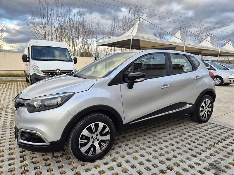 Occasion Renault Captur 90 ch (66 kW) 2017 Gris SUV