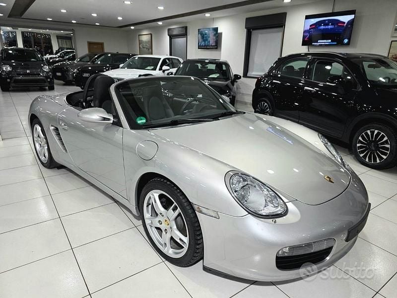 Usata Porsche Boxster 240 CV (176 kW) 2005 Grigio Cabrio