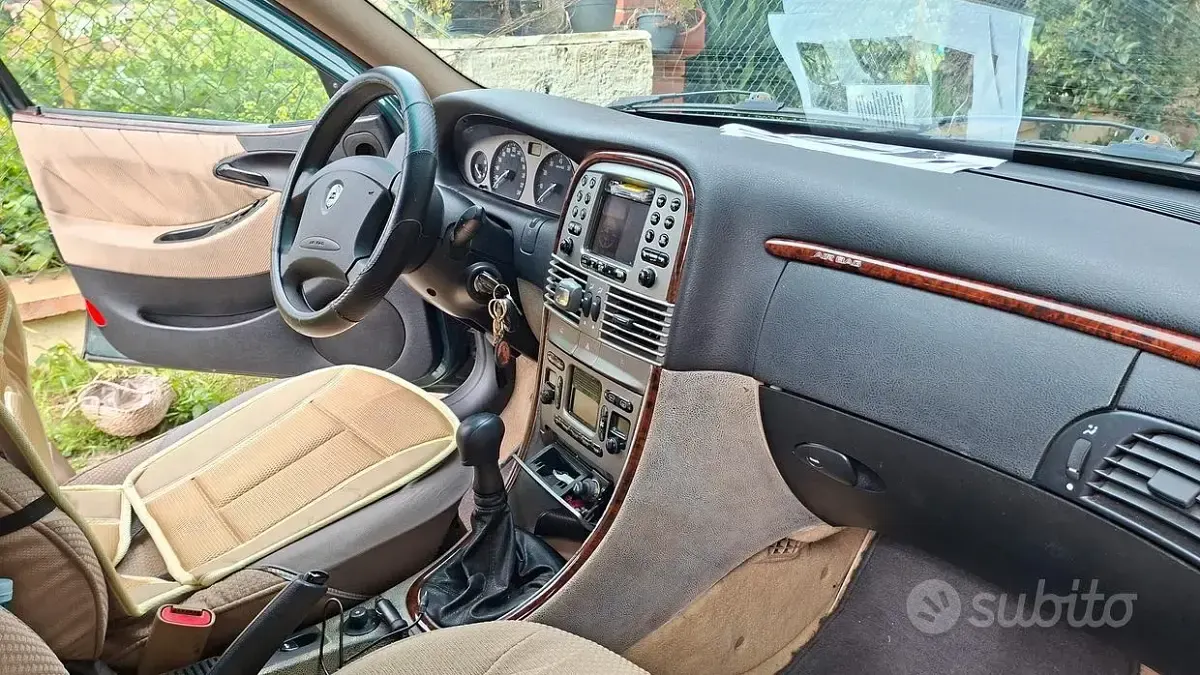 Usata Lancia Lybra 131 CV (96 kW) 2000 Verde Station wagon