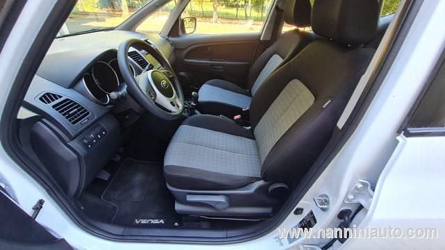 Usata Kia Venga Active 90 CV (66 kW) 2018 Bianco Utilitaria