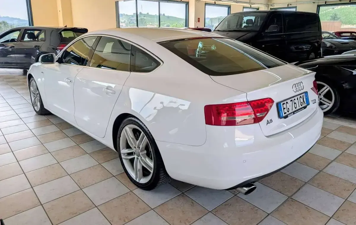 Usata Audi A5 Sportback S-Line 211 CV (155 kW) 2011 Bianco Utilitaria